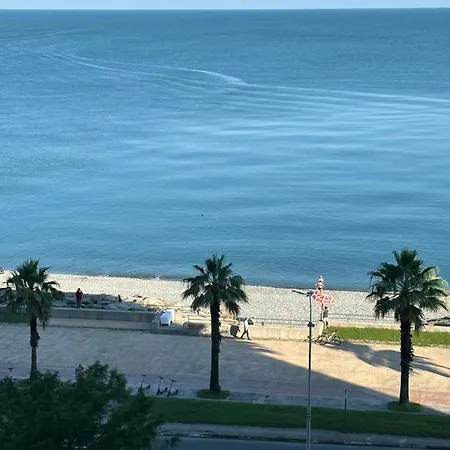 Liana Sea & Sky Suites Batumi Exterior photo