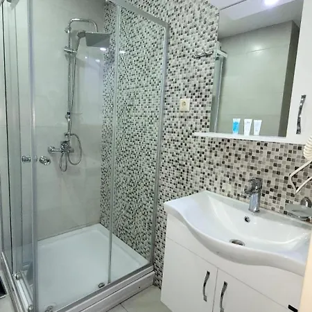 Liana Sea & Sky Suites Batumi Exterior photo