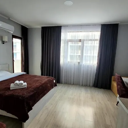Liana Sea & Sky Suites Batumi Exterior photo