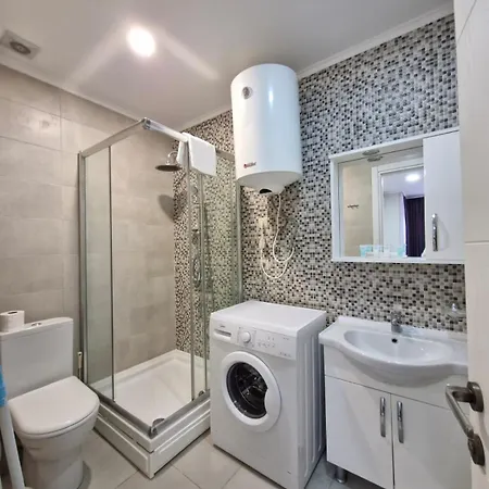 Liana Sea & Sky Suites Batumi Exterior photo